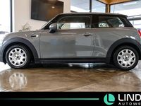 Gebraucht Mini Cooper 108 PS (79 kW) 2018 Moonwalk grey (metallic) Kleinwagen