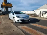 Gebraucht Opel Astra GTC Active 169 PS (124 kW) 2013 Grau Limousine