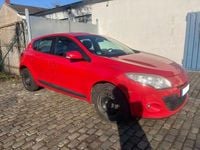 Gebraucht Renault Mégane Authentique 101 PS (74 kW) 2010 Rot Limousine