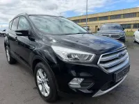 Gebraucht Ford Kuga Titanium 150 PS (110 kW) 2018 Schwarz SUV