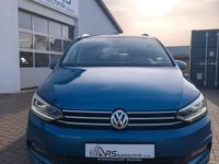 Gebraucht VW Touran Highline 150 PS (110 kW) 2017 Caribbean blue metallic Van / Kleinbus