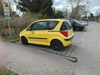 Gebraucht Peugeot 1007 Tendance 73 PS (53 kW) 2007 Gelb Van / Kleinbus
