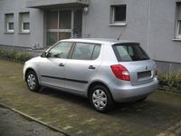 Gebraucht Skoda Fabia Classic 60 PS (44 kW) 2011 Silber Limousine