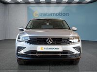 Gebraucht VW Tiguan 150 PS (110 kW) 2023 Silber SUV