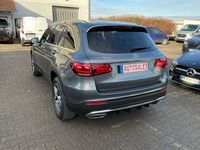 Gebraucht Mercedes GLC300e AMG 320 PS (235 kW) 2021 Grau SUV