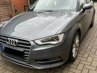 Gebraucht Audi A3 Comfort 140 PS (102 kW) 2014 Grau Limousine