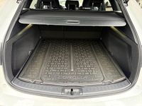 Gebraucht Toyota Corolla Basis 140 PS (102 kW) 2024 Weiß Limousine