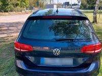 Gebraucht VW Passat 120 PS (88 kW) 2016 Blau Kombi