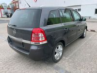 gebraucht Opel Zafira 2011 1.8 Benzin