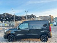 Gebraucht Fiat Doblò Basis 95 PS (69 kW) 2019 Schwarz Van / Kleinbus