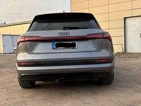 Gebraucht Audi e-tron Sport 300 kW (408 PS) 2019 Grau SUV