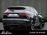 Second-hand Jaguar F-Pace R-Dynamic 304 CP (223 kW) 2022 Negru SUV