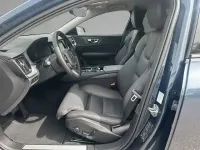 Gebraucht Volvo V60 Plus 455 PS (334 kW) 2025 Denim blue Kombi