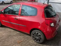 Gebraucht Renault Clio II Expression 75 PS (55 kW) 2011 Rot Limousine