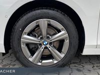 Gebraucht BMW 218 Active Tourer 150 PS (110 kW) 2024 Weiß Van / Kleinbus