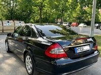 Gebraucht Mercedes E200 184 PS (135 kW) 2008 Schwarz Limousine