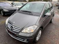 Gebraucht Mercedes A200 Elegance 136 PS (100 kW) 2010 Mountaingrau  met. Kleinwagen