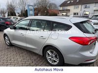Gebraucht Ford Focus Cool & Connect 120 PS (88 kW) 2020 Silber Limousine