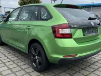 Gebraucht Skoda Rapid Ambition 125 PS (91 kW) 2017 Grün Kleinwagen