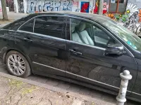 Second-hand Mercedes E300 231 CP (169 kW) 2010 Negru Berlinǎ