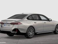 Neu BMW 530e iPerformance 299 PS (219 kW) 2026 Oxidgrau ii metallic Limousine