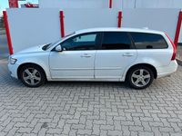 Gebraucht Volvo V50 150 PS (110 kW) 2012 Weiß Kombi