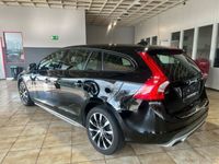 gebraucht Volvo V60 Kombi*SHZ*AHK*NAVI*PDC*LEDER*