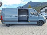 Gebraucht Mercedes Sprinter 114 PS (83 kW) 2023 Blaugrau Van