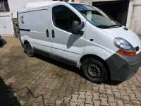 Gebraucht Renault Trafic 81 PS (59 kW) 2002 Weiß Van / Kleinbus
