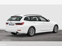 Gebraucht BMW 320 184 PS (135 kW) 2025 Weiß (alpinweiss iii) Kombi