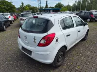 Gebraucht Opel Corsa Selection 80 PS (58 kW) 2010 Weiß Kleinwagen