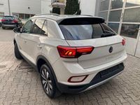Gebraucht VW T-Roc Move 150 PS (110 kW) 2024 Grau SUV