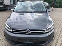 gebraucht VW Touran Comfortline 8-fach bereift, Navi, SHZ,Climatr.,LED