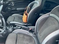 Gebraucht Mini John Cooper Works 231 PS (169 kW) 2021 Blau Kleinwagen