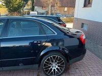 Gebraucht Audi A4 131 PS (96 kW) 2003 Blau Limousine
