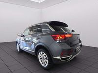 Gebraucht VW T-Roc Style 150 PS (110 kW) 2025 Grau metallic SUV