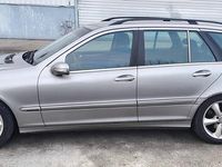 Gebraucht Mercedes C220 Elegance 150 PS (110 kW) 2004 Silber Kombi