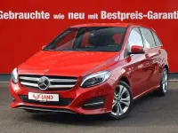 Gebraucht Mercedes B200 Urban 156 PS (114 kW) 2017 Rot Kleinwagen