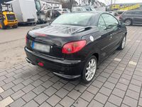 Gebraucht Peugeot 206 CC 109 PS (80 kW) 2005 Schwarz Cabrio