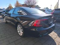 Gebraucht Volvo S60 Plus 197 PS (144 kW) 2024 Schwarz Limousine