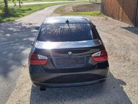 Gebraucht BMW 318 143 PS (105 kW) 2008 Schwarz Limousine