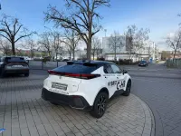 Gebraucht Toyota C-HR 197 PS (144 kW) 2025 Schneeweiß/schwarz SUV