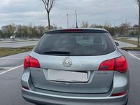 Gebraucht Opel Astra 101 PS (74 kW) 2011 Grau Kombi