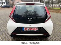 Gebraucht Toyota Aygo 72 PS (52 kW) 2021 Weiß Kleinwagen