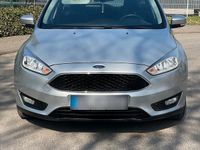 Gebraucht Ford Focus 120 PS (88 kW) 2015 Silber Kombi
