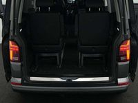 Gebraucht VW Multivan Generation Six 204 PS (150 kW) 2022 Grau Van