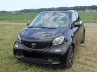 Gebraucht Smart ForFour 90 PS (66 kW) 2018 Schwarz Kleinwagen