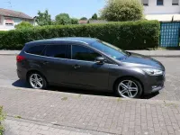 Gebraucht Ford Focus Titanium 125 PS (91 kW) 2018 Grau Kombi