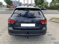 Gebraucht Audi A4 150 PS (110 kW) 2019 Grau Kombi