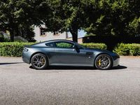 Gebraucht Aston Martin V8 Vantage 500 PS (367 kW) 2016 Grün Cabrio